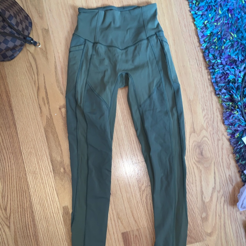 Speed Up Tight LULULEMON Leggings (full length)